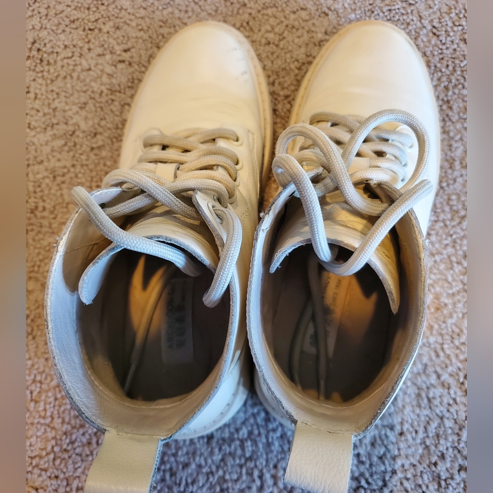 Combat Boots with High-Top Design Rugged Sole and Tan Laces - Picture 6 of 11